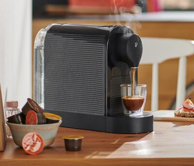 Tchibo Caffisimo Plus Kapsüllü Kahve Makinesi Siyah